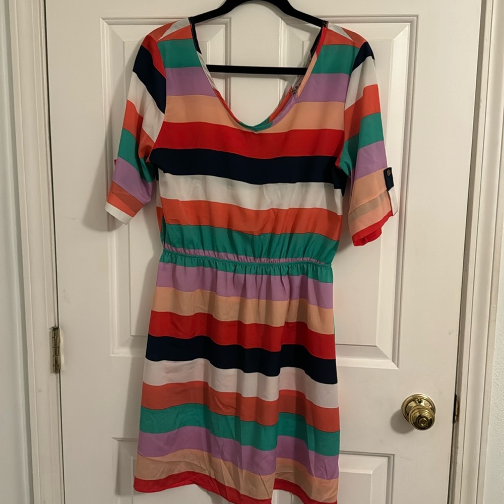Rosebud, large, ptp 20in, length 36in, and striped multi colored.